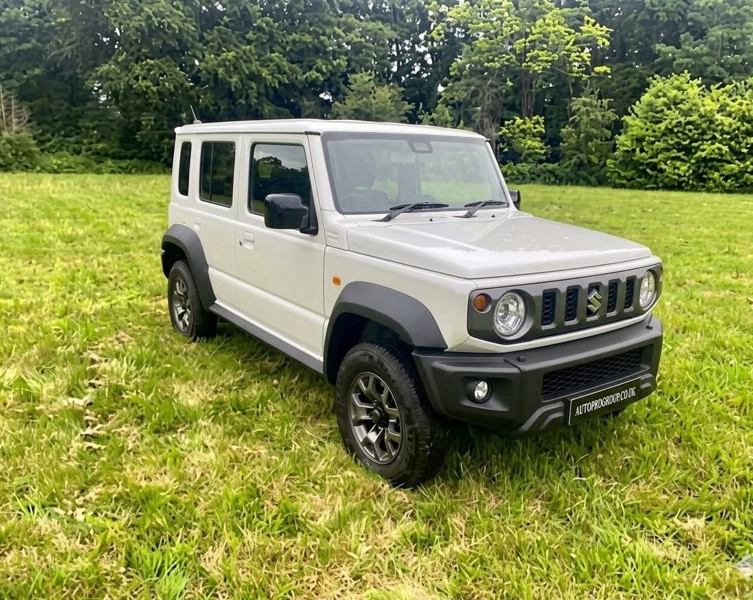 Pearl Arctic White 5-door Jimny