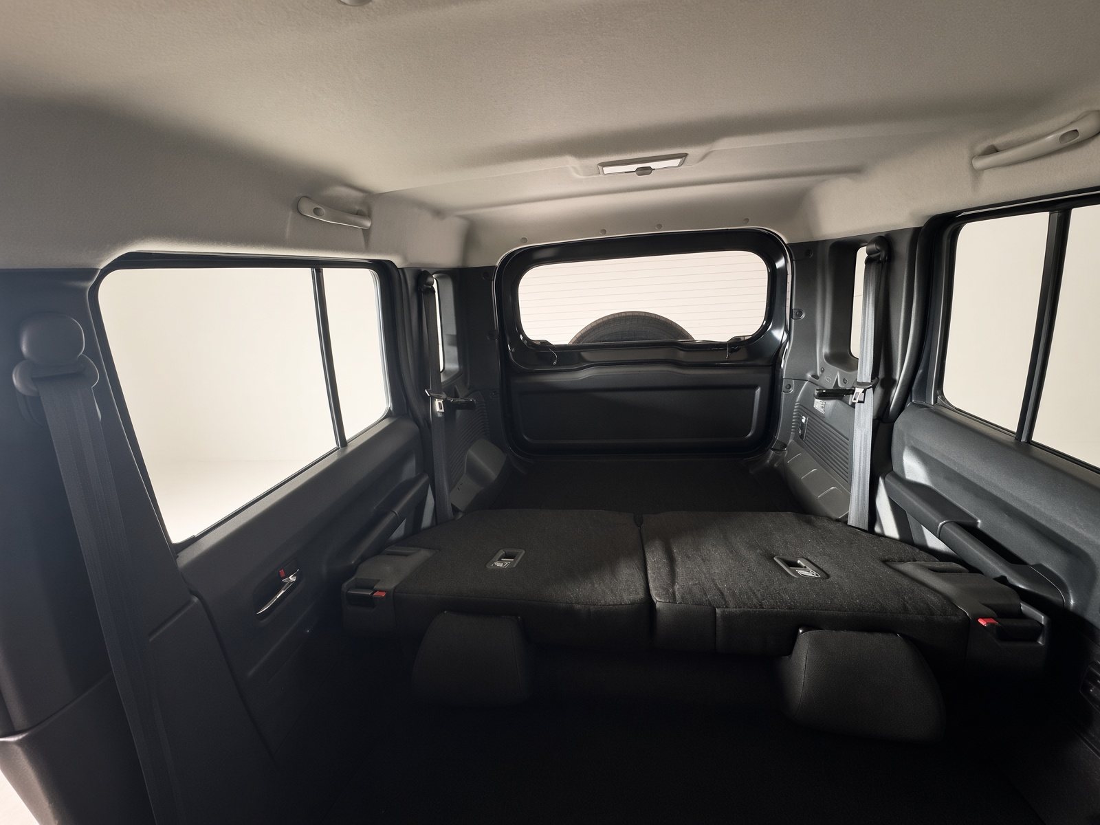 Rear seats folded, Jimny load space